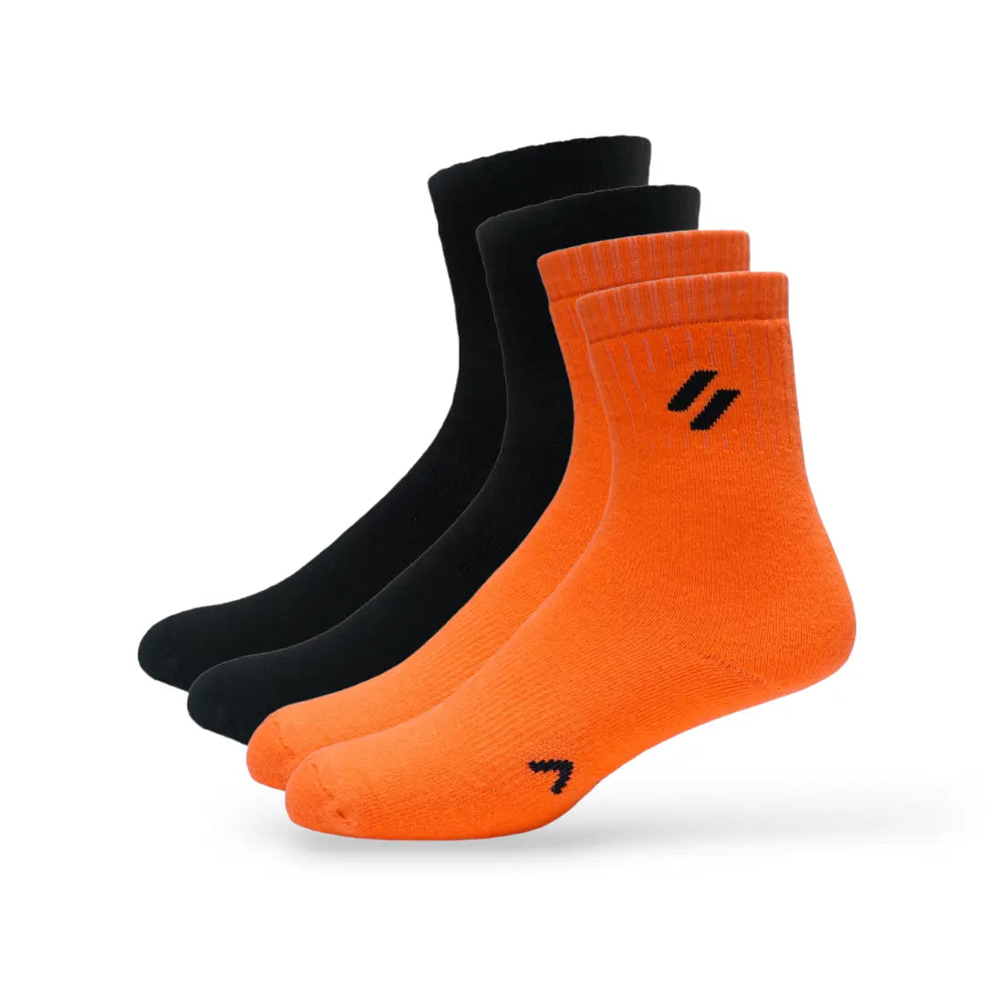 Pack of 4 orange and black Men’s gym socks – crew fit for performance