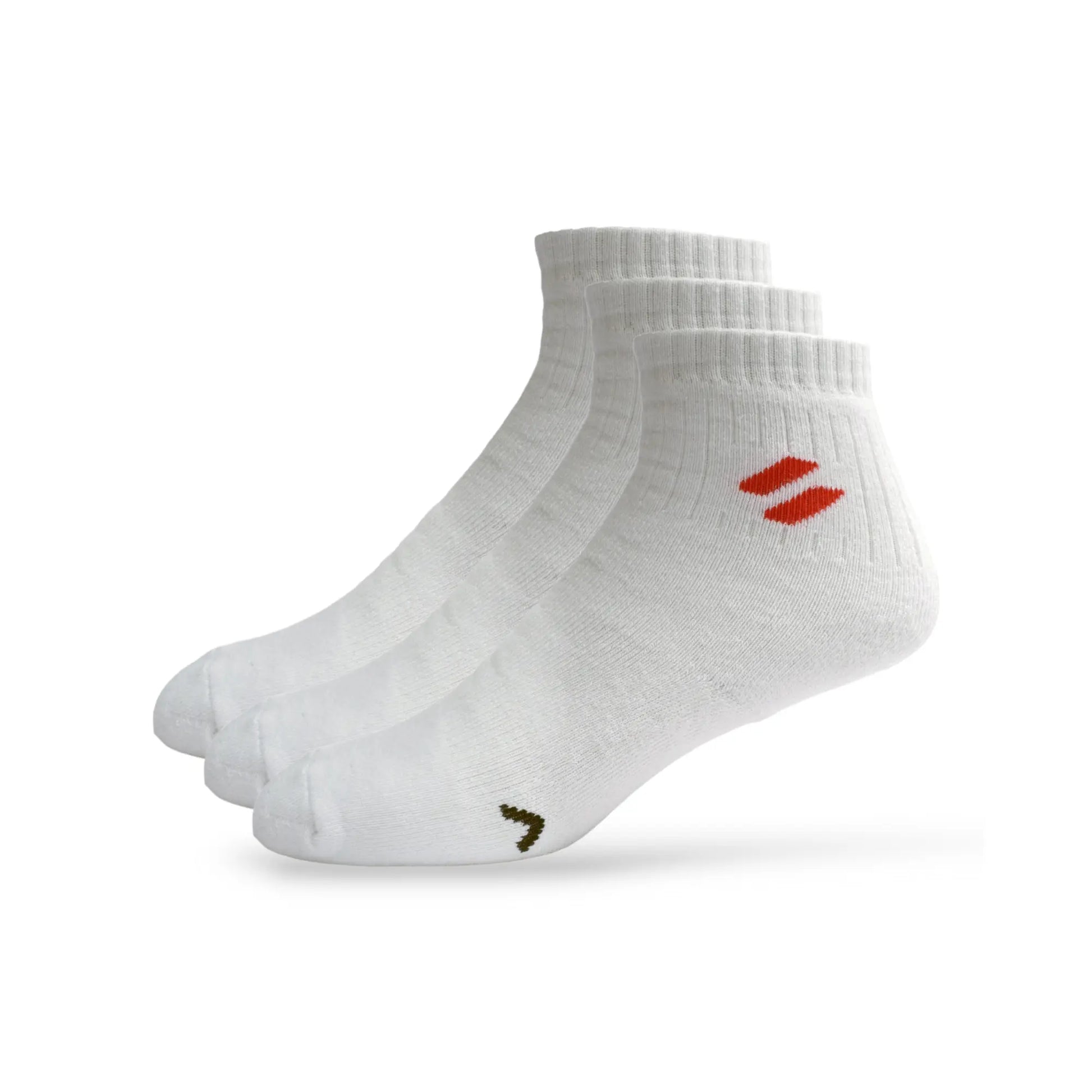 White ankle-length socks for men – perfect for workouts, basketball